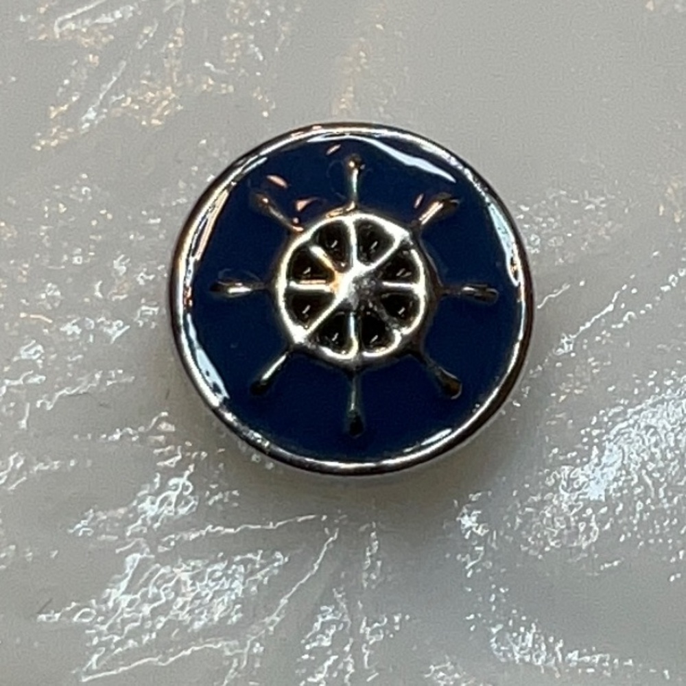 Petite Ginger Snap 12mm silver-toned and blue enamel ships wheel - Picture 1 of 2